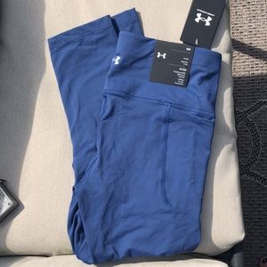 Under Armour blue leggings